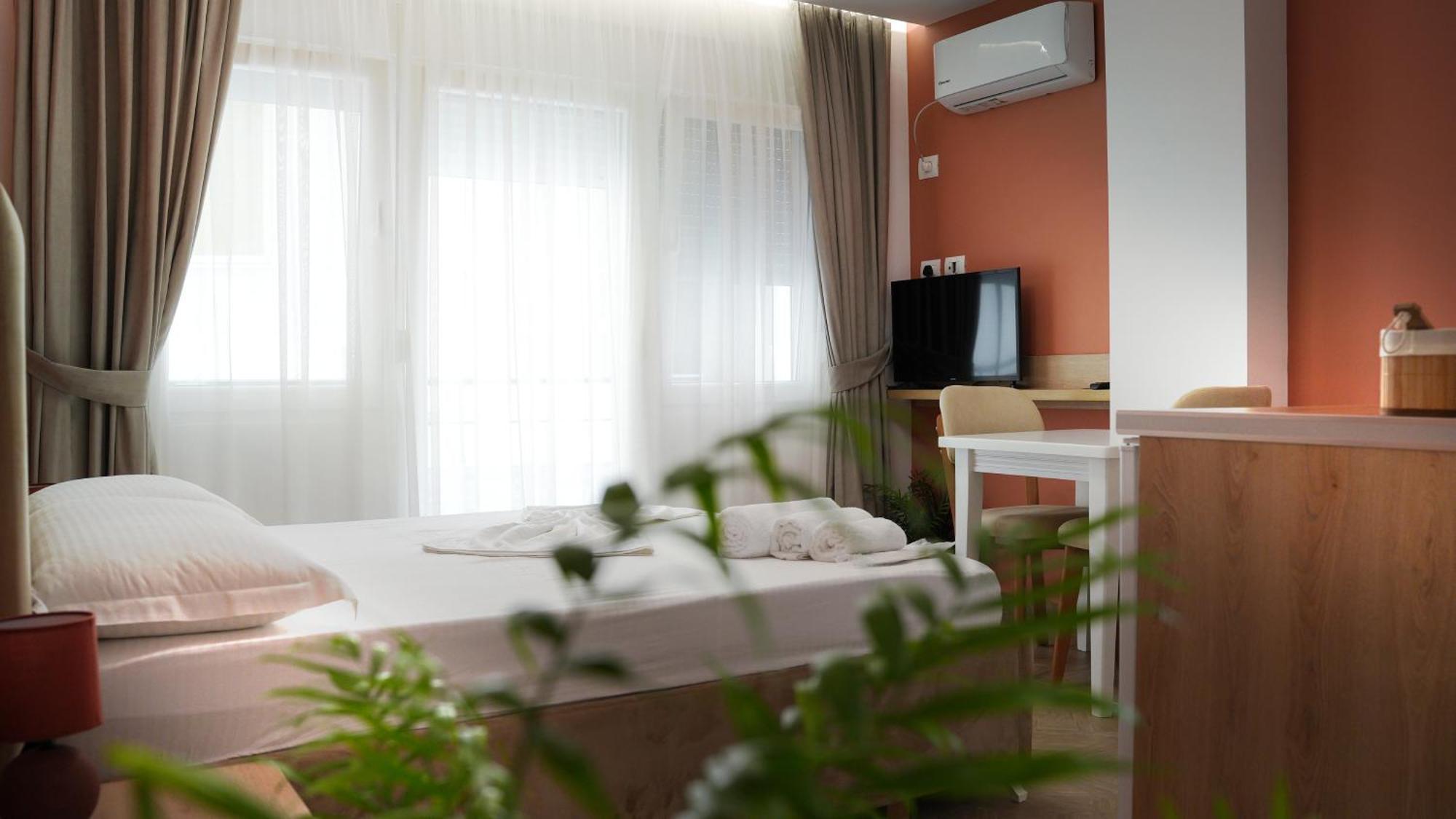 Hotel Luris 格勒姆 外观 照片